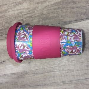 Lilly pultizer coffee traveler with silicone cap